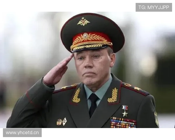 多特防线不稳问题持续，近期影响扩大，关键战表现面临考验