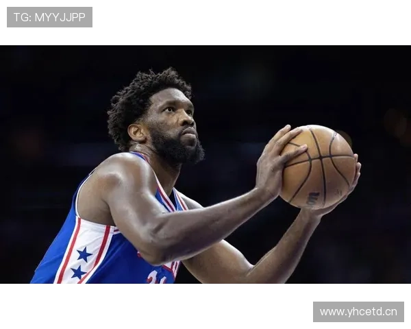 恩比德刚给狗买了个 Vuitton 项链？这日子谁顶得住啊！